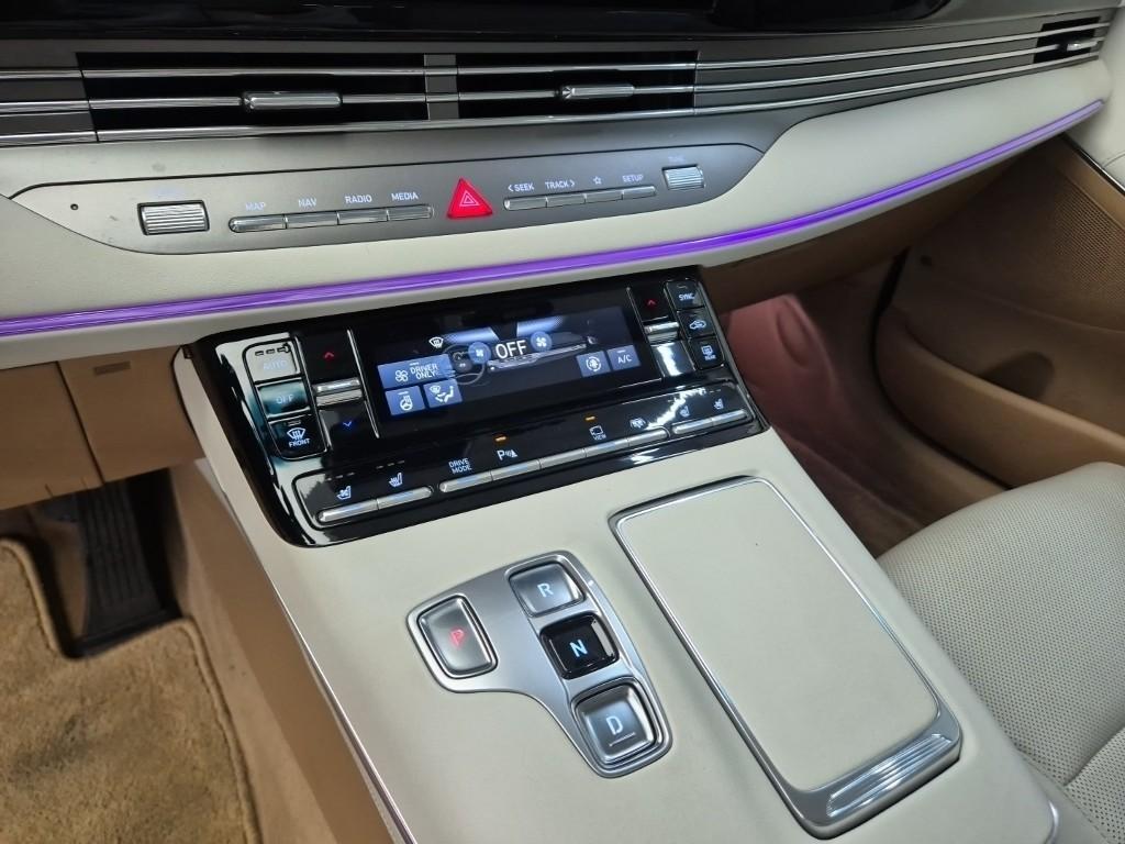 HYUNDAI Grandeur - Vista 9