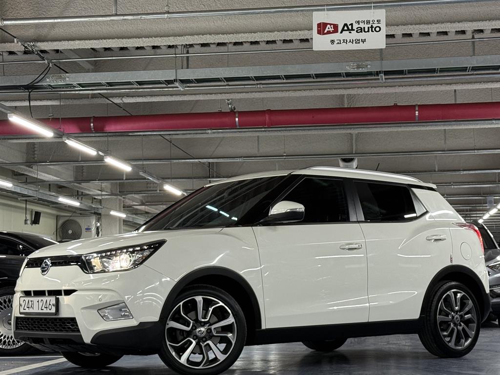 Ssangyong Tivoli 2016 Blanco - Importación desde Corea - HF Imports Iquique - Foto 1