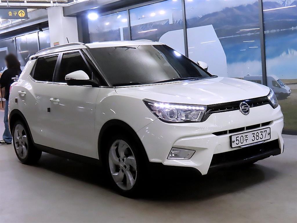 Ssangyong Tivoli 2015 - Importación desde Corea - HF Imports Iquique - Foto 1