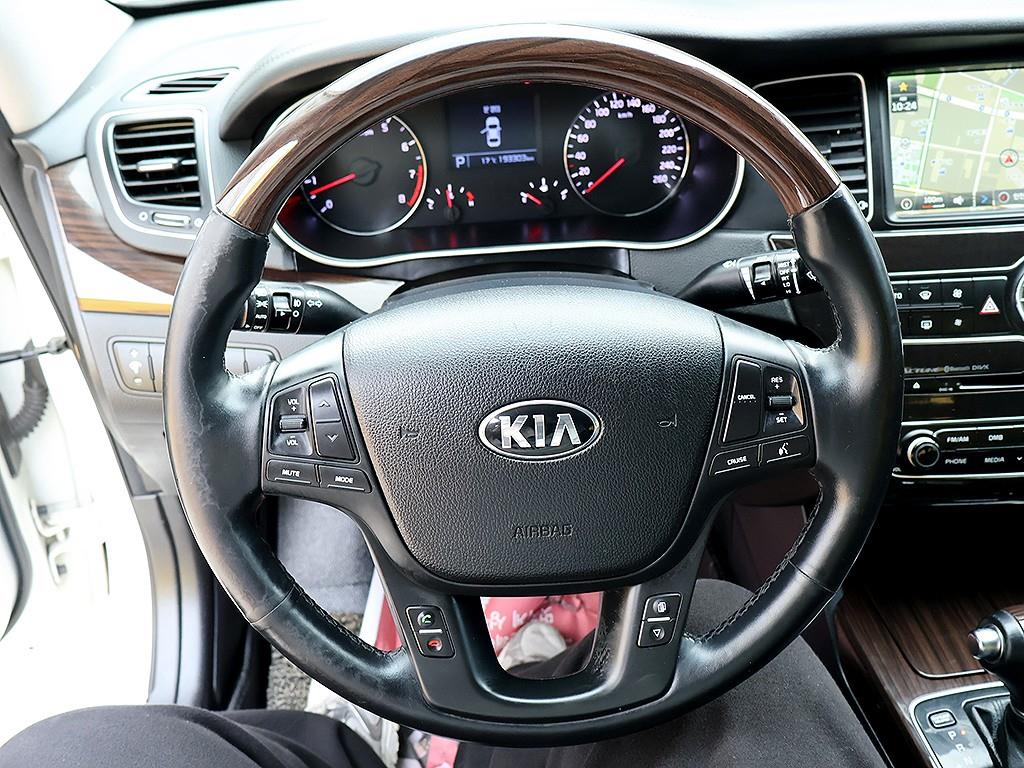KIA K7 2016 the color of pearl - Importación desde Corea - HF Imports Iquique - Foto 8