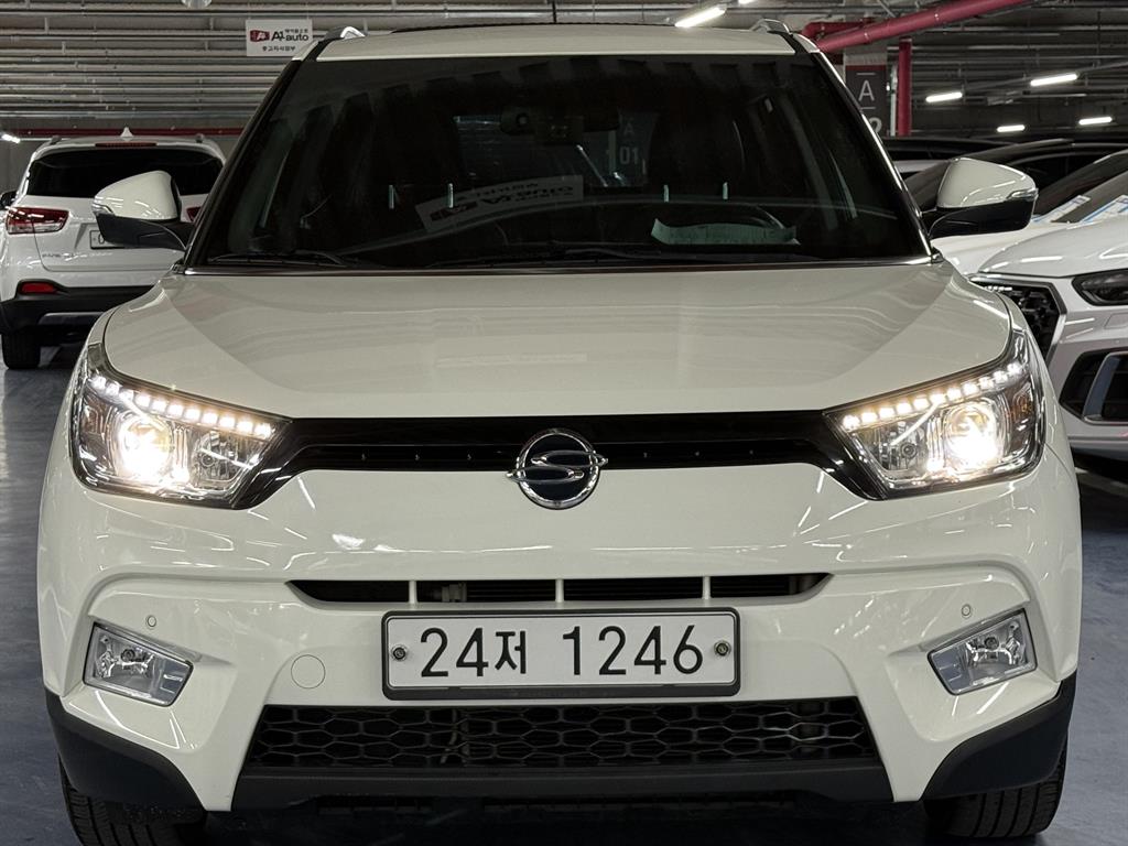 Ssangyong Tivoli - Vista 2
