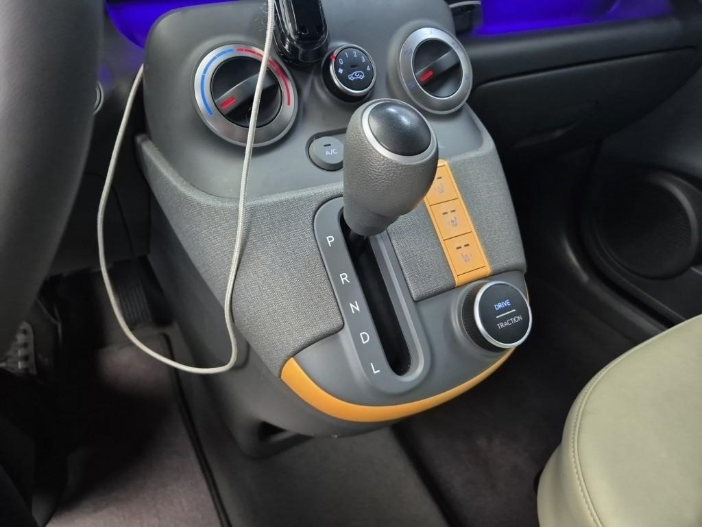 HYUNDAI Casper - Vista 8