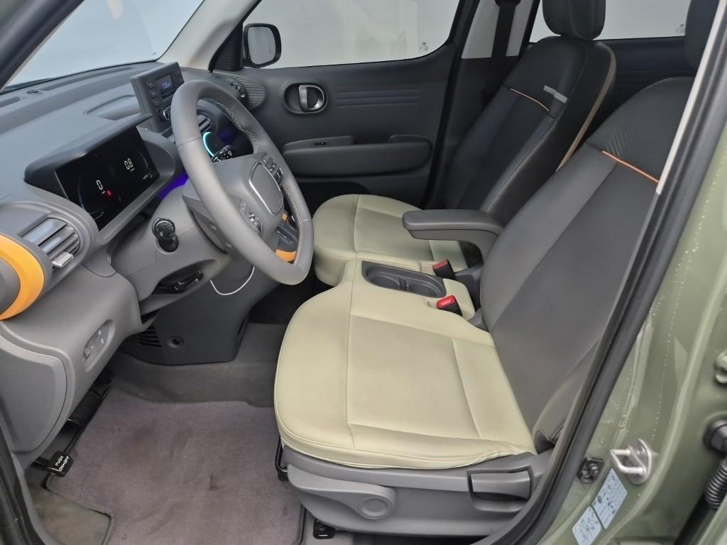 HYUNDAI Casper - Vista 11