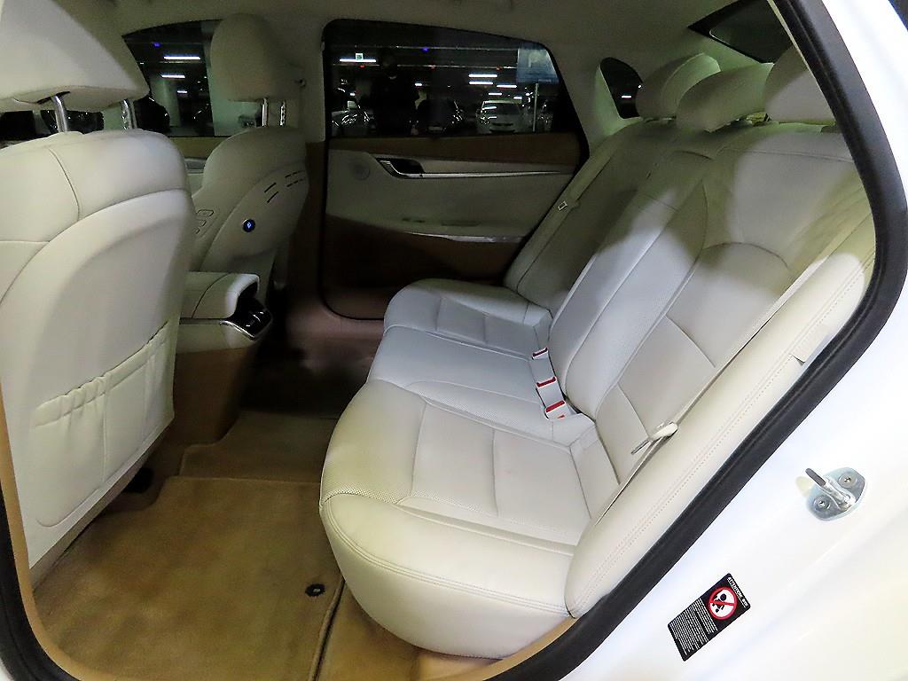 HYUNDAI Grandeur - Vista 7