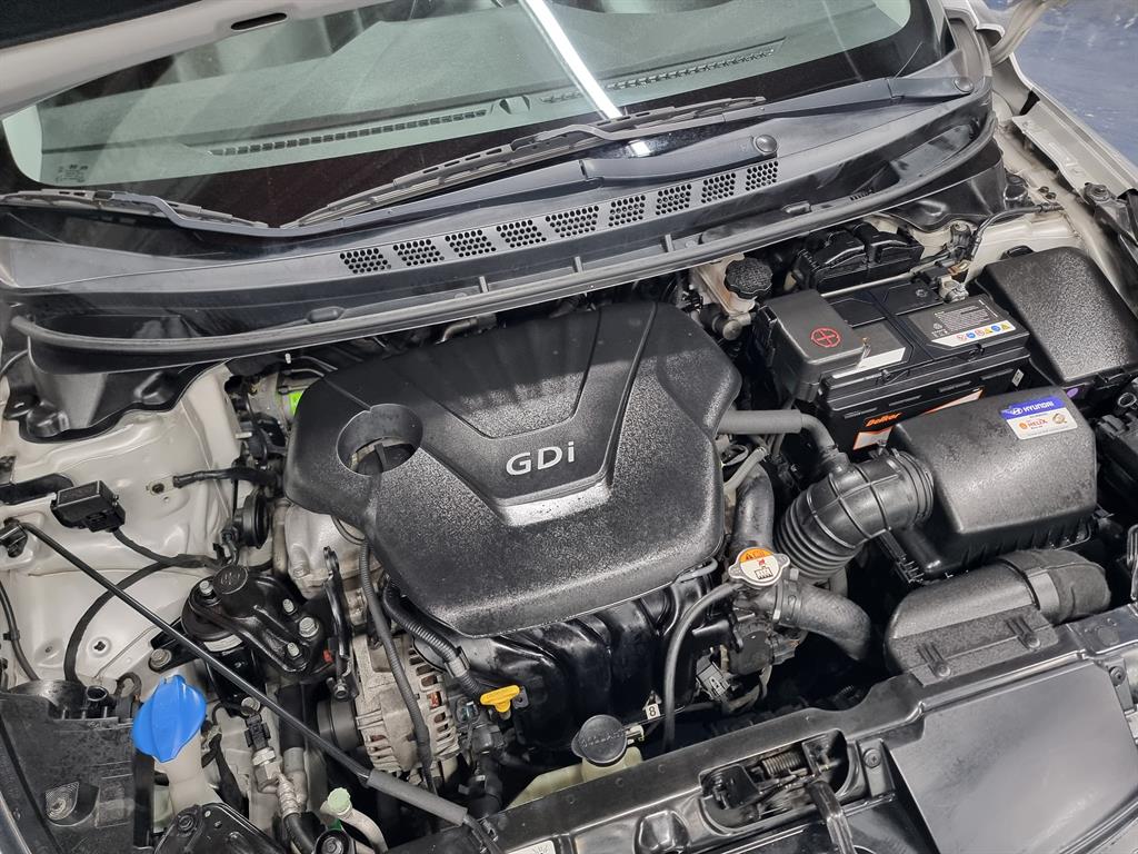 HYUNDAI Avante 2015 Plateado - Importación desde Corea - HF Imports Iquique - Foto 19
