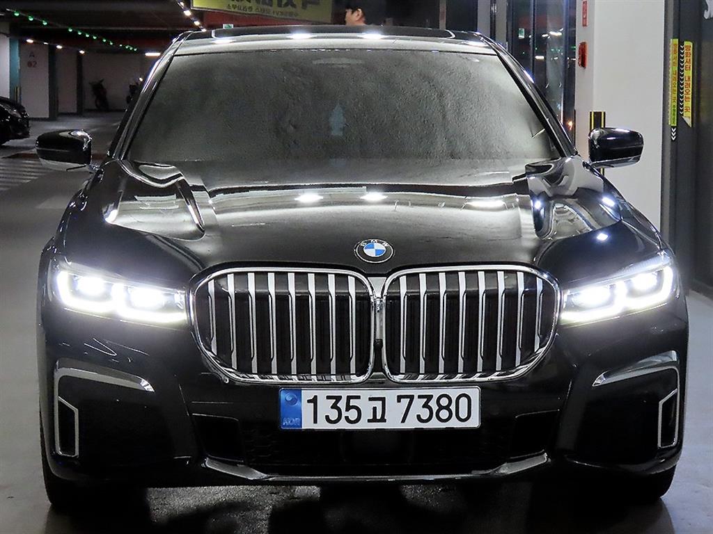 BMW 7 Series - Vista 2