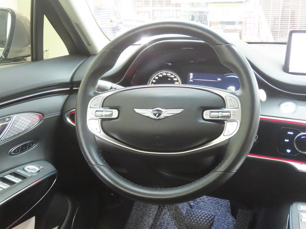 Genesis GV70 2023 Blanco - Importación desde Corea - HF Imports Iquique - Foto 19