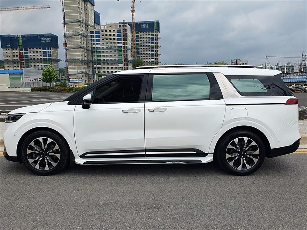 KIA Carnival - Vista 4