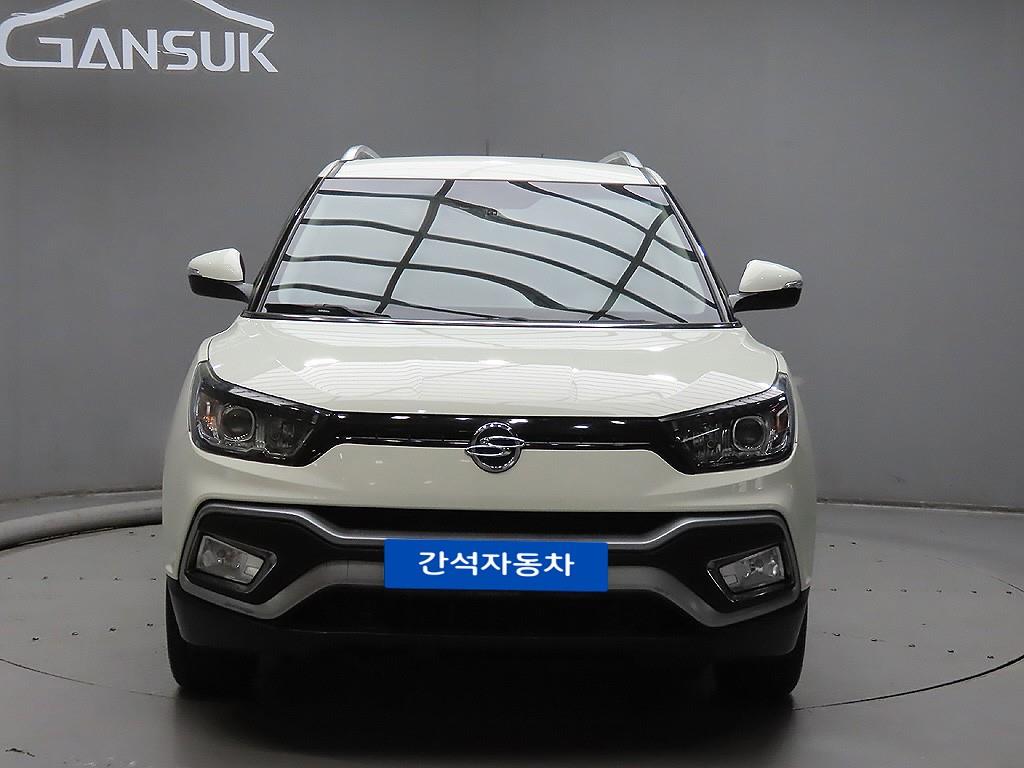 Ssangyong Tivoli - Vista 3