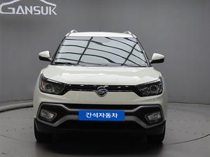 Ssangyong Tivoli - Vista 4