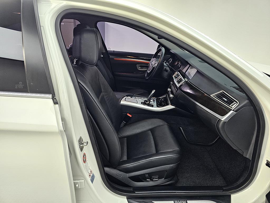 BMW 5 Series - Vista 11