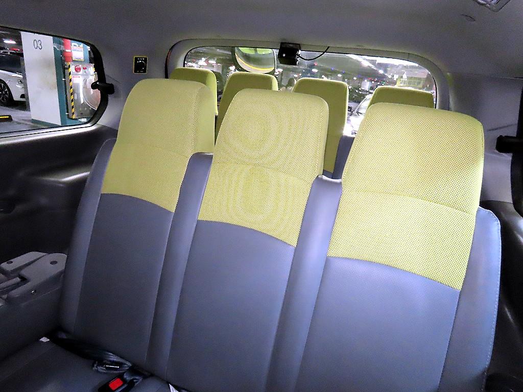 HYUNDAI Starex - Vista 8