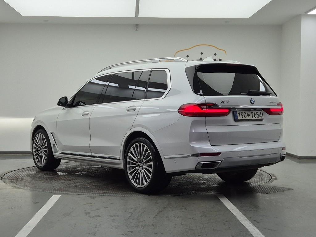 BMW X7 - Vista 3