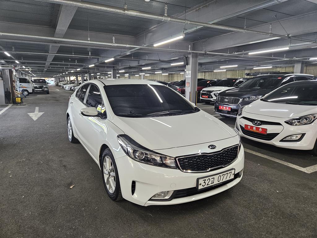 KIA K3 - Vista 2