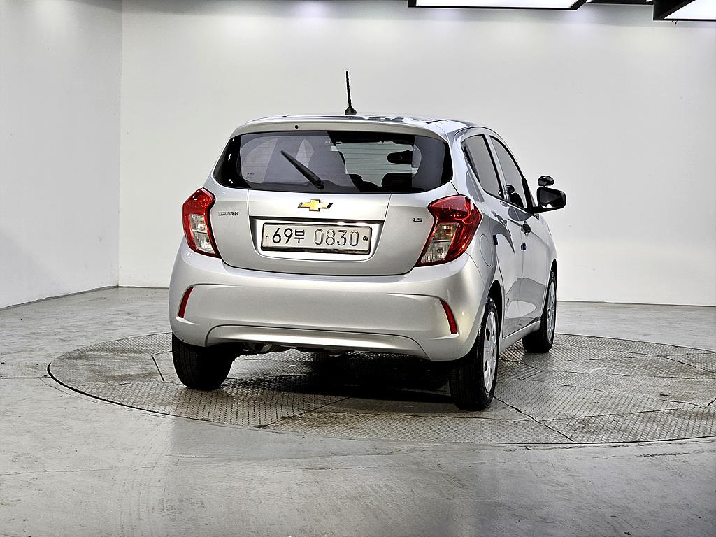 Chevrolet Spark - Vista 3
