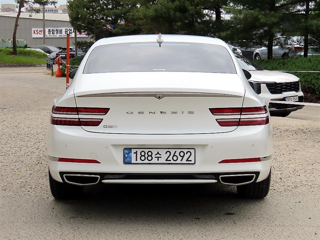 Genesis G80 - Vista 4