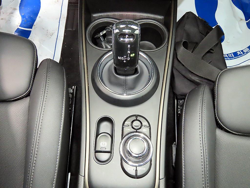 Mini Countryman - Vista 11