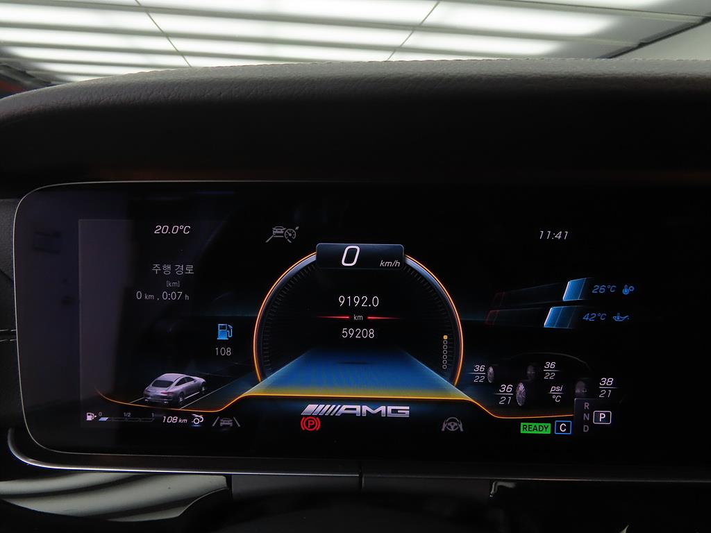 Mercedes Benz AMG GT - Vista 9