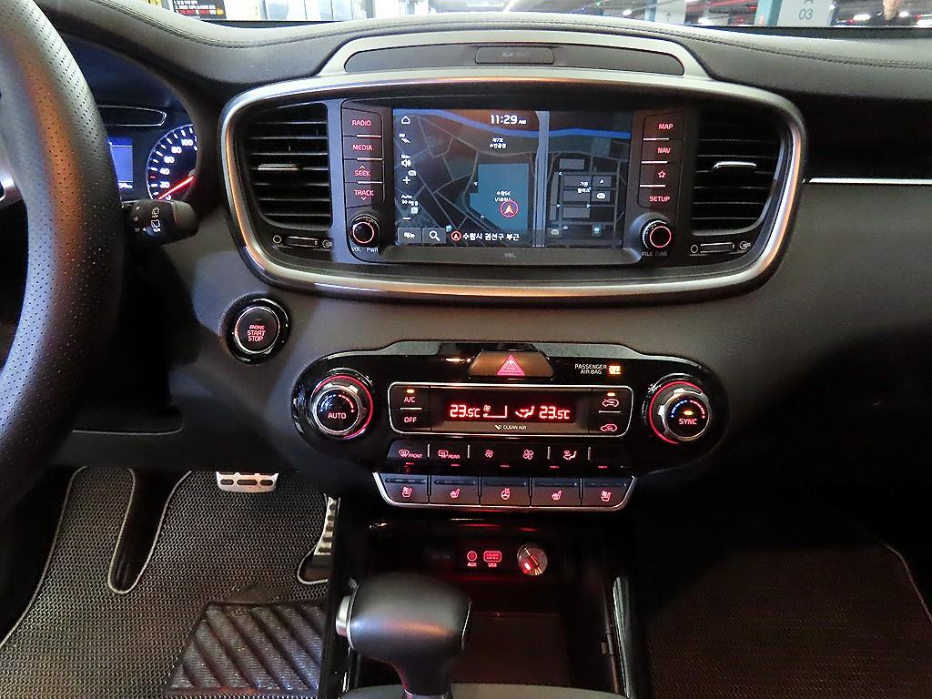 KIA Sorento - Vista 11