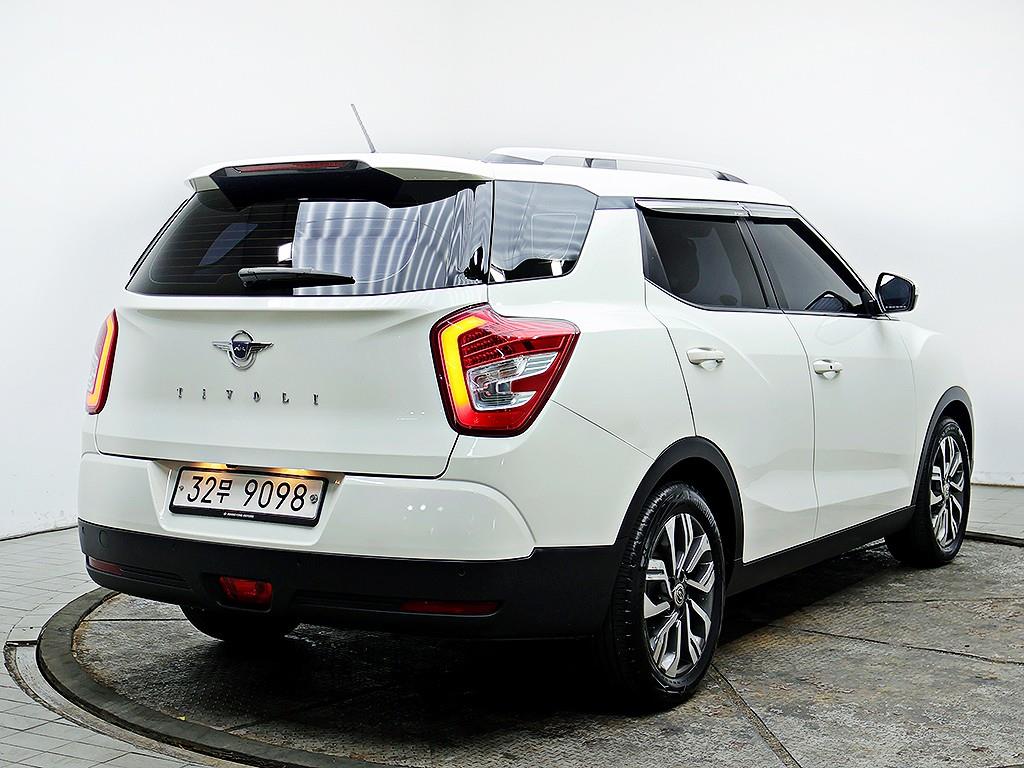 Ssangyong Tivoli - Vista 7