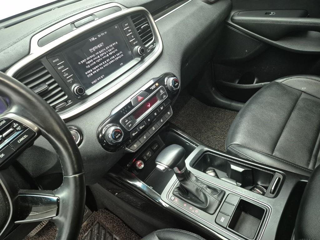 KIA Sorento - Vista 10