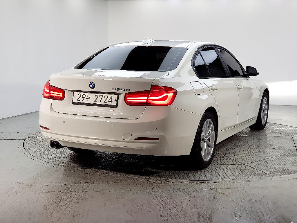 BMW 5 Series - Vista 4