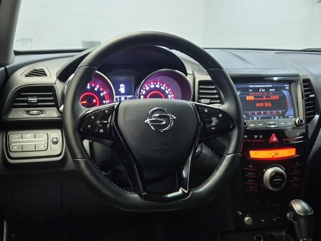 Ssangyong Tivoli - Vista 9