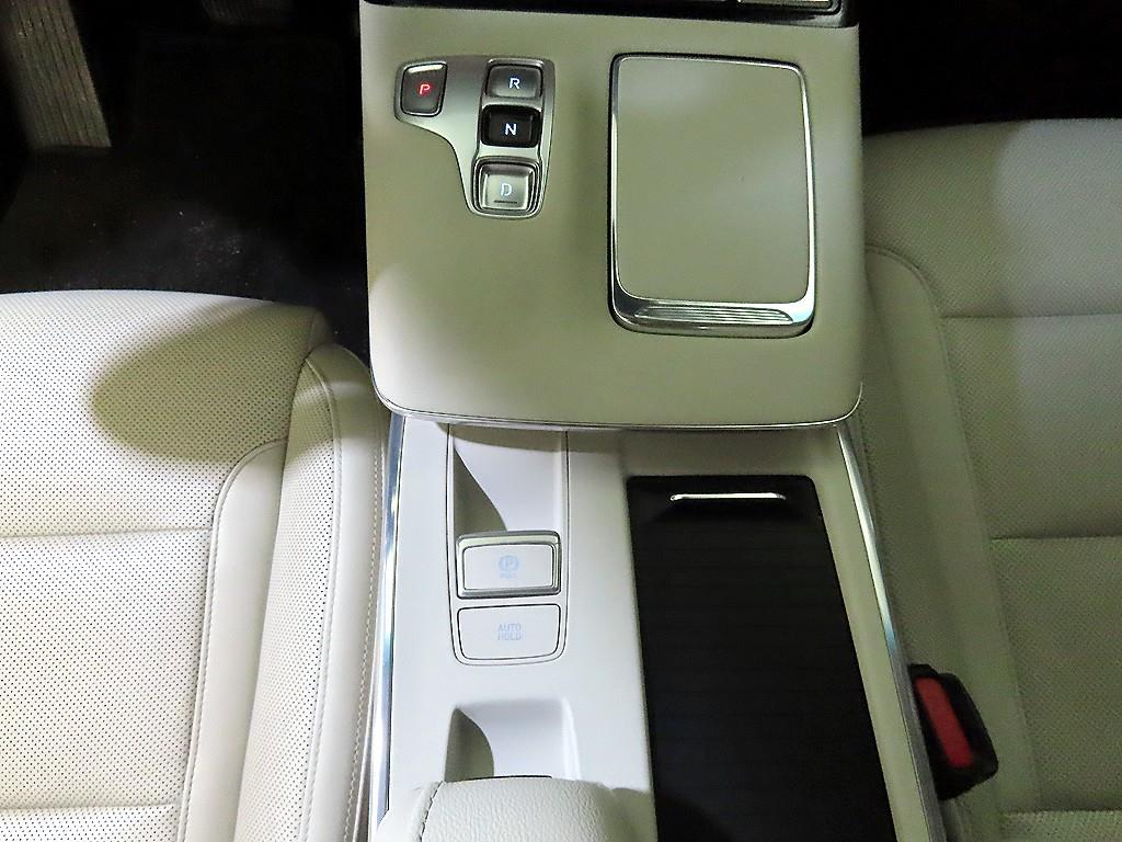 HYUNDAI Grandeur - Vista 12