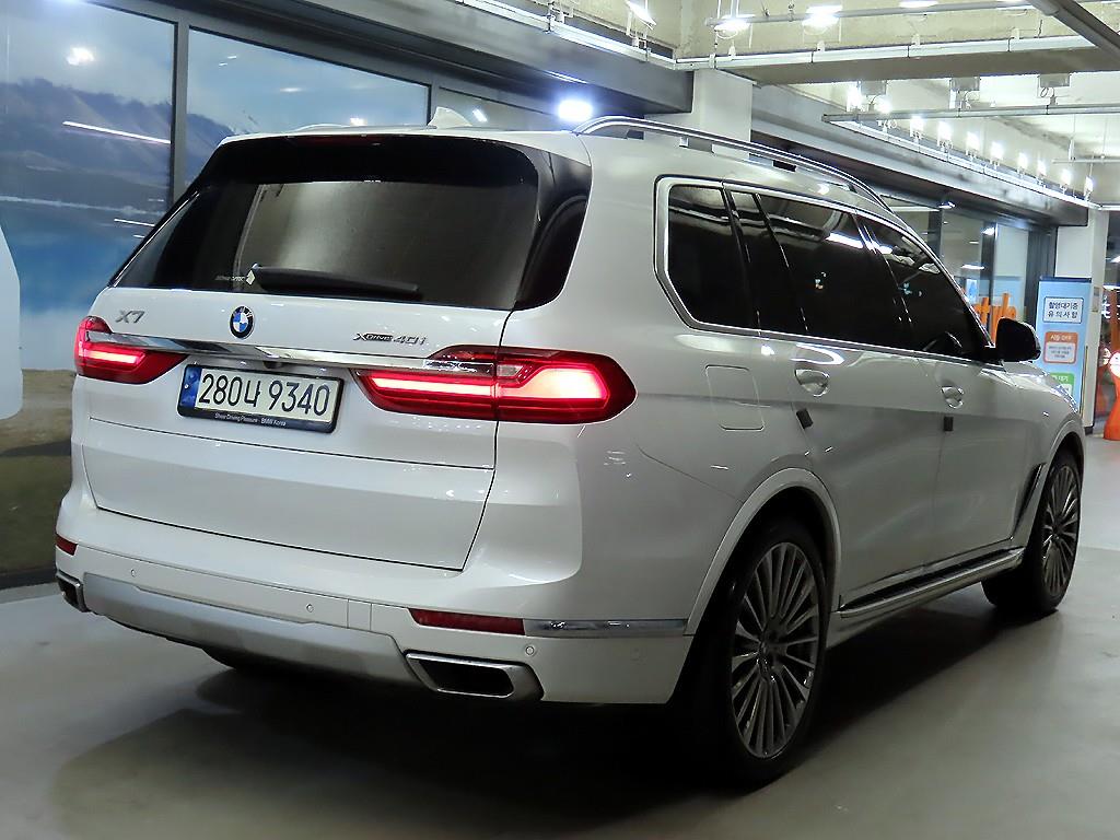 BMW X7 - Vista 4