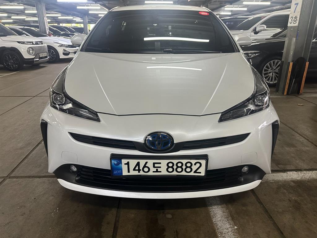 Toyota Prius 2022 Blanco - Importación desde Corea - HF Imports Iquique - Foto 1