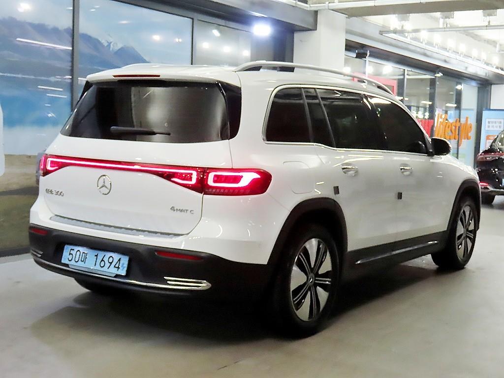 Mercedes Benz EQB - Vista 4