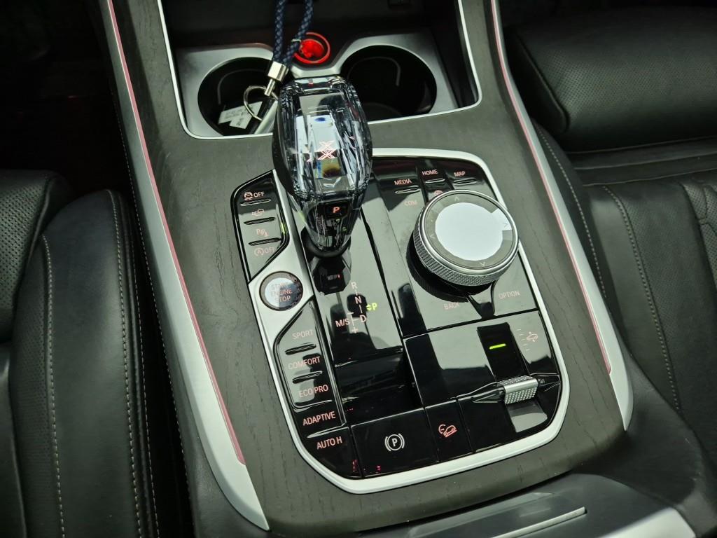 BMW X7 - Vista 8