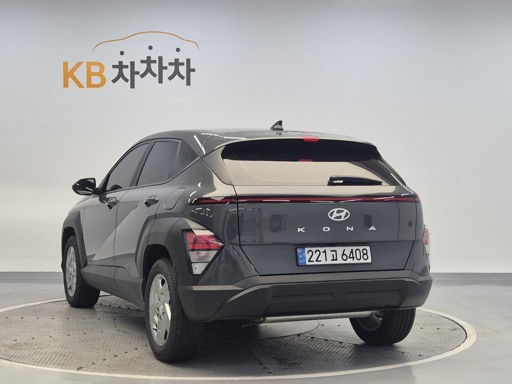 HYUNDAI Kona - Vista 2