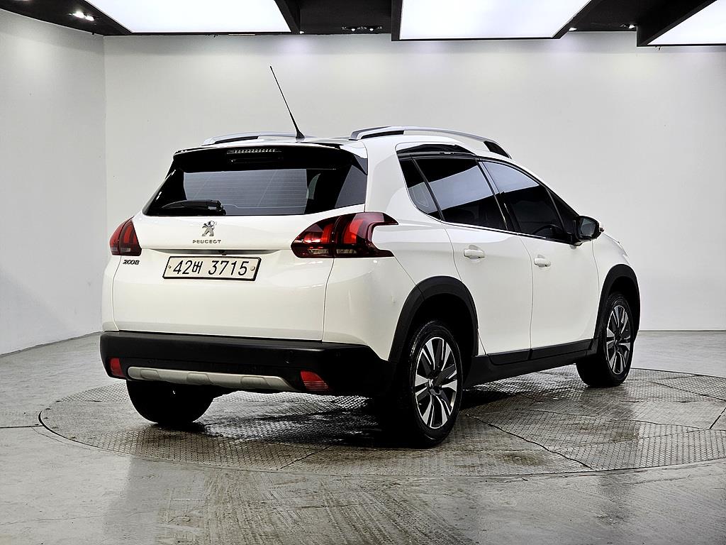 Peugeot 2008 - Vista 4