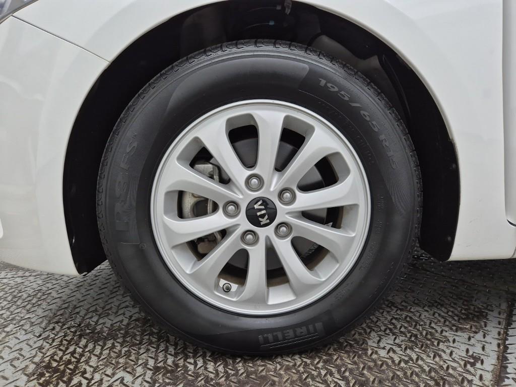 KIA K3 2018 Blanco - Importación desde Corea - HF Imports Iquique - Foto 19