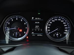 HYUNDAI Sonata - Vista 12