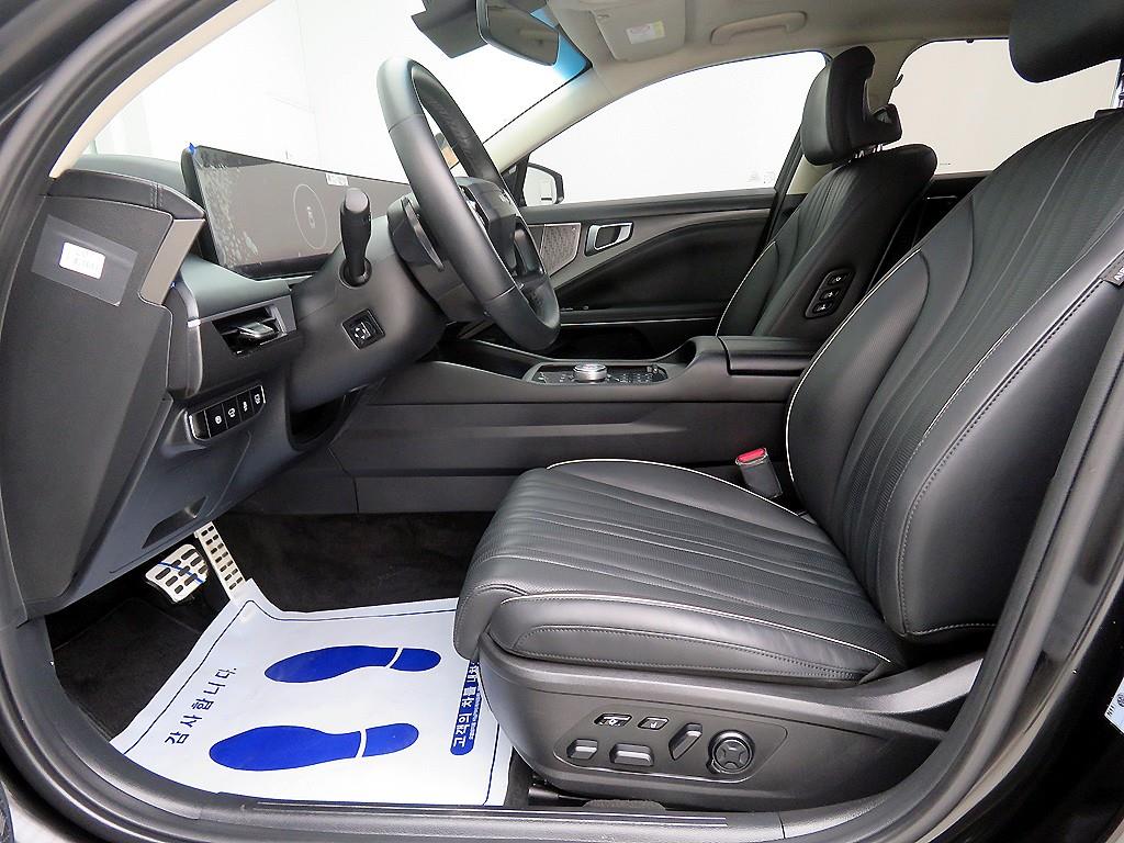 KIA K8 - Vista 6