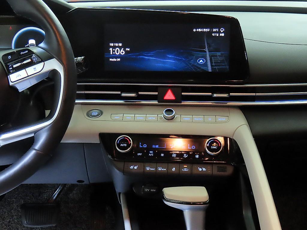 HYUNDAI Avante - Vista 11