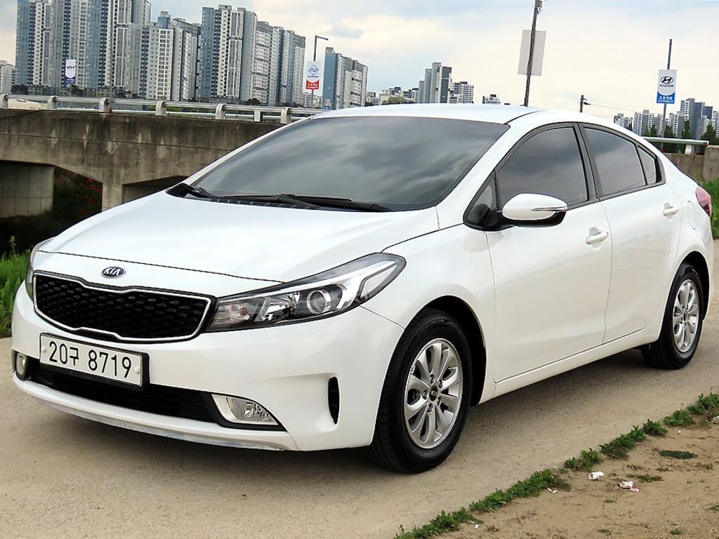KIA K3 - Vista 2