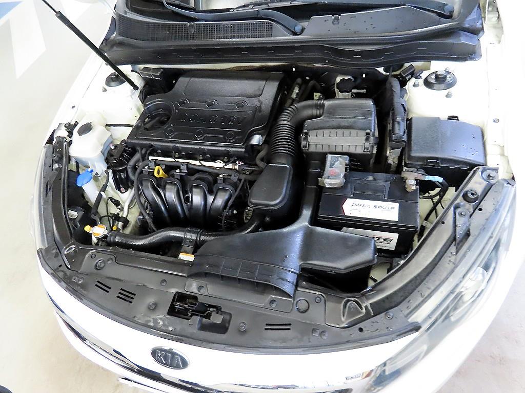 KIA K5 2011 Blanco - Importación desde Corea - HF Imports Iquique - Foto 19