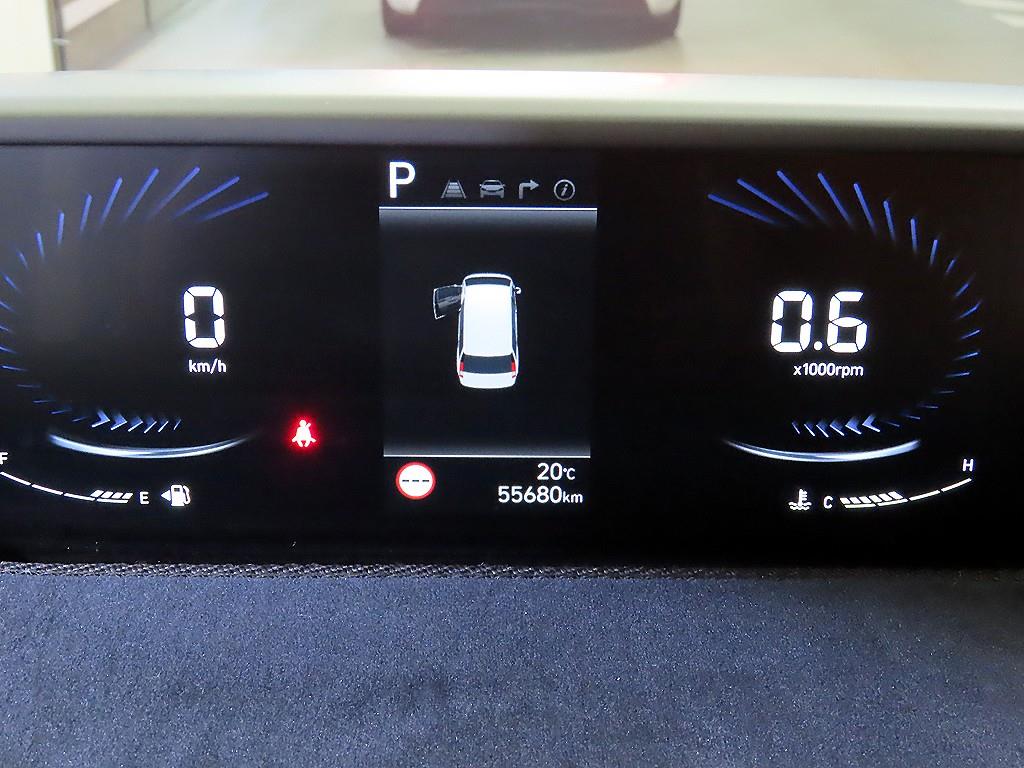 HYUNDAI Staria - Vista 9