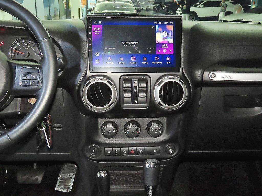 Jeep Wrangler - Vista 11