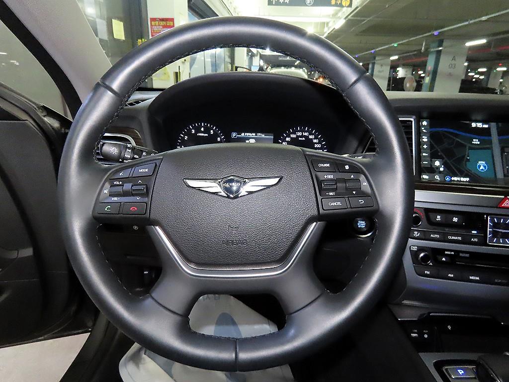 Genesis G80 - Vista 8