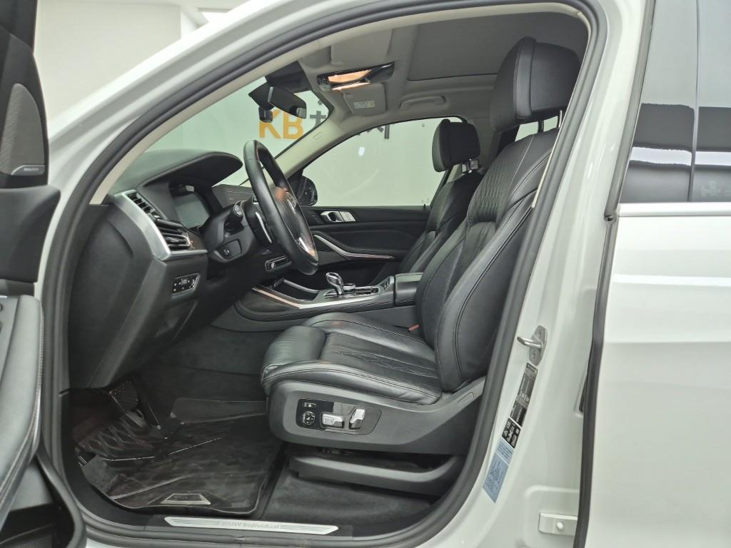 BMW X7 - Vista 11