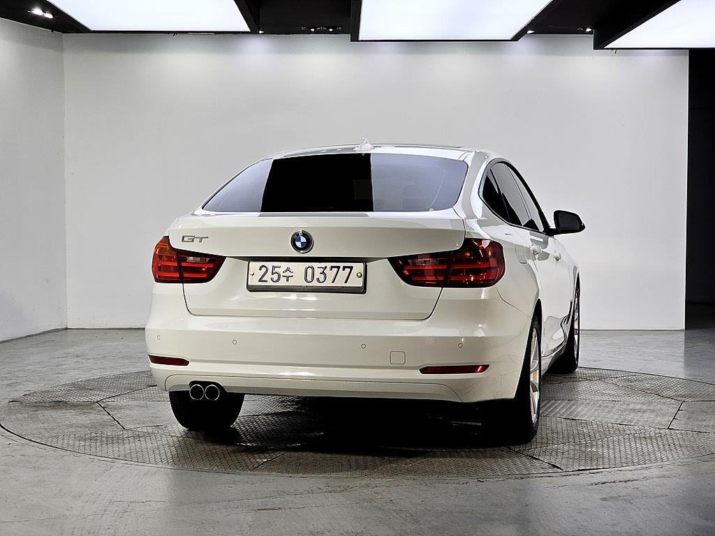 BMW Gran Turismo - Vista 3
