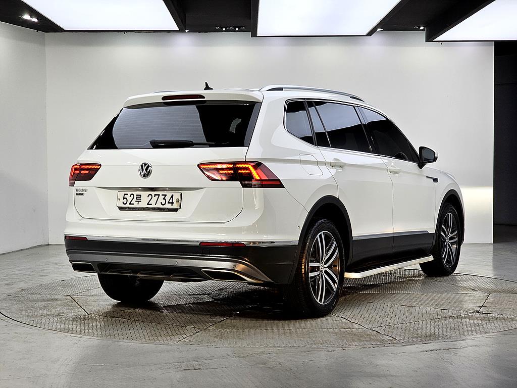 Volkswagen Tiguan - Vista 4