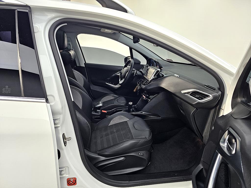Peugeot 2008 - Vista 11