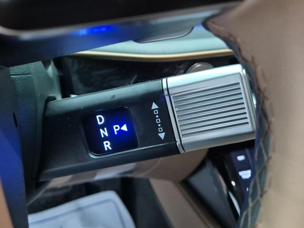 HYUNDAI Grandeur - Vista 8