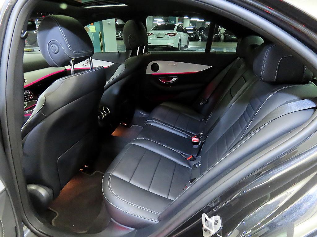 Mercedes Benz E class - Vista 7