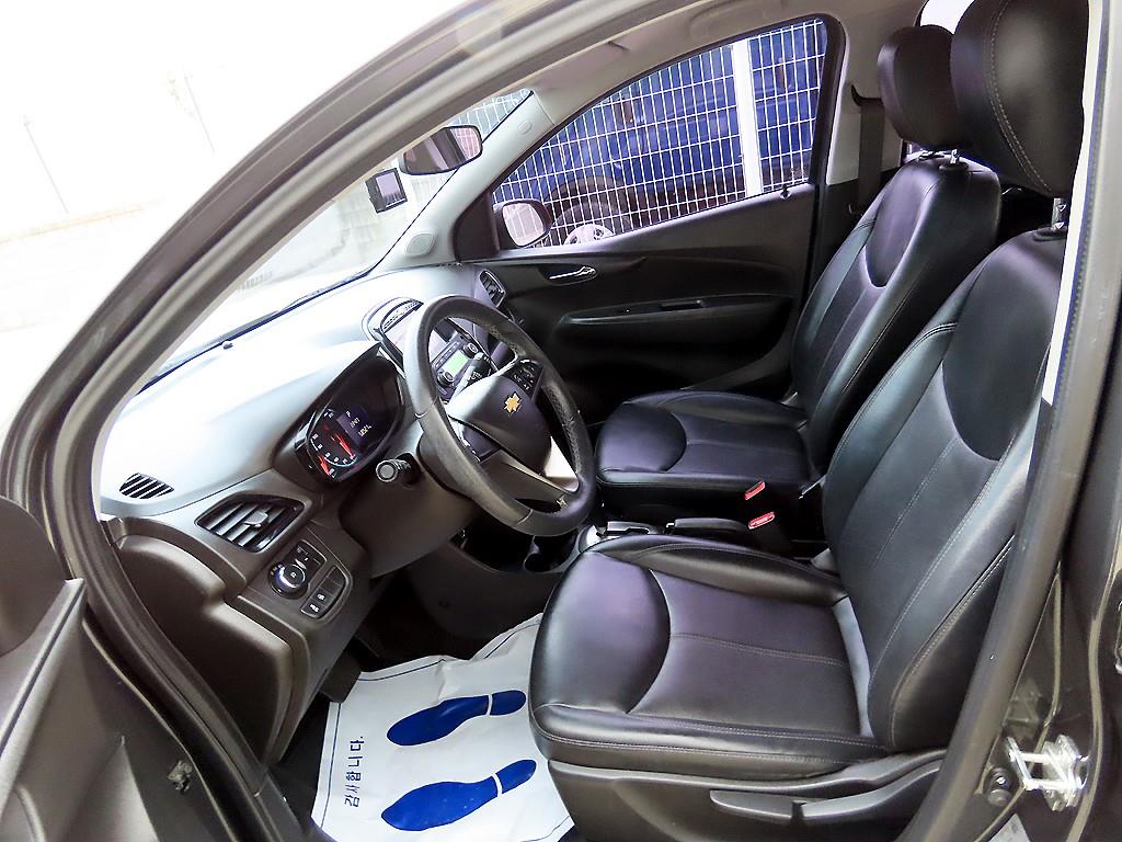 Chevrolet Spark - Vista 5
